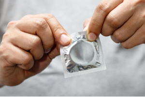 Аллергия на презервативы и латекс - признаки, причины и что делать?