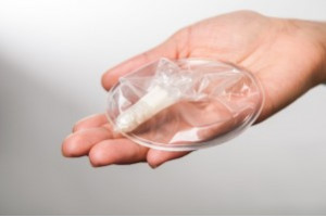 Женский презерватив: для чего он нужен и как пользоваться?