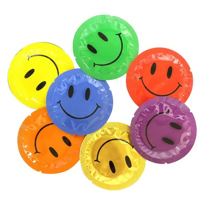 Желтая упаковка презерватива EXS Smile с улыбающимся смайлом и надписью 1 шт