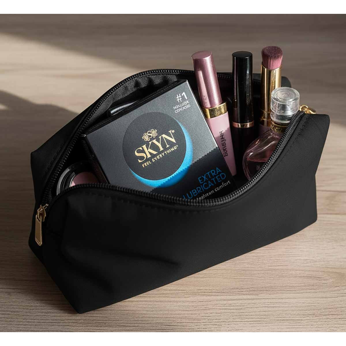 Презервативы SKYN Extra Lubricated безлатексные с обильной смазкой 3шт (PL)