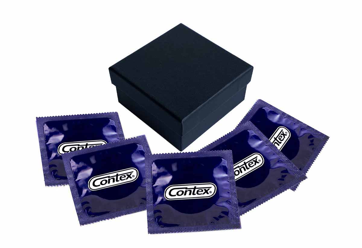 Черная подарочная коробка Contex с пятью разноцветными презервативами по одному виду