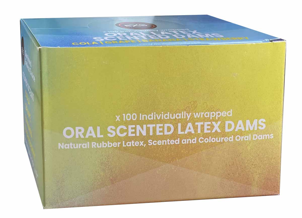 Фіолетова упаковка EXS Oral Latex Dam grape flavour на білому фоні, 1 шт