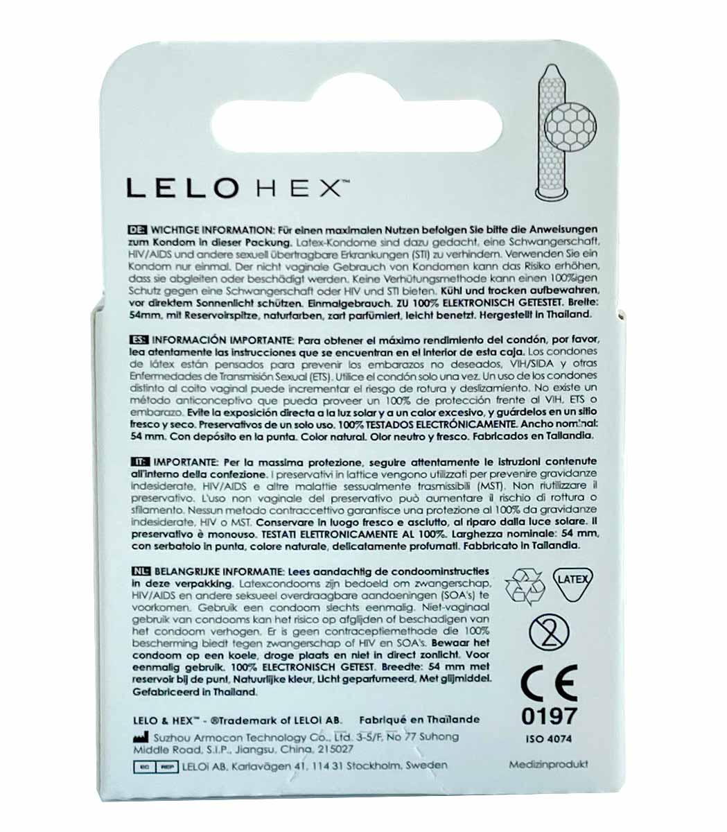 Белая коробка Lelo HEX Original с золотым логотипом и надписью 3 condoms на светлом фоне