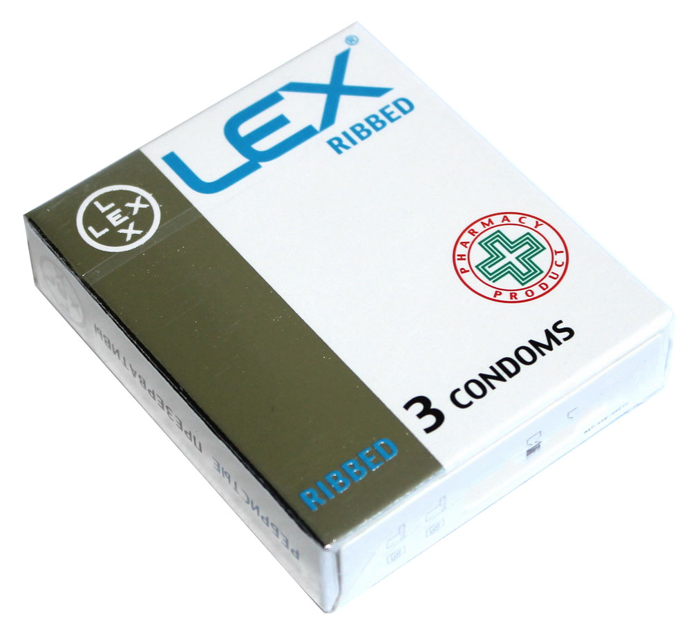 Синий фон, белая упаковка LEX Ribbed с оранжевыми рёбрами и надписью 3 шт