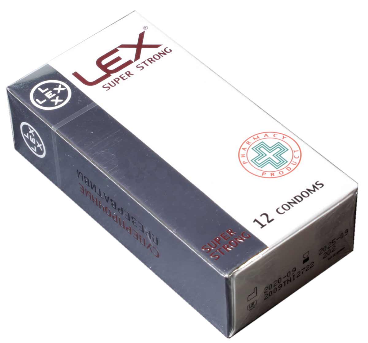 Черная коробка с серебристой надписью LEX Super Strong и указанием 12 штук