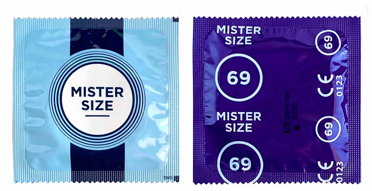 Синя коробка MisterSize 69 з білим колом, написом 69 мм та кількістю 6 штук