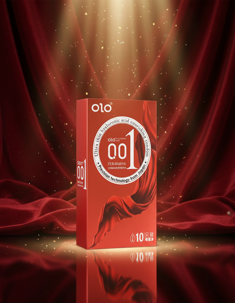 Красная упаковка Olo 0.01 ZERO RED Foil с надписью 10 шт и точками гиалуроновой кислоты