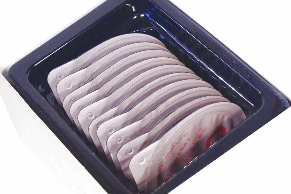 Золотистая коробка Olo GOLD Budda 10 презервативов с рельефом и продлевающей смазкой