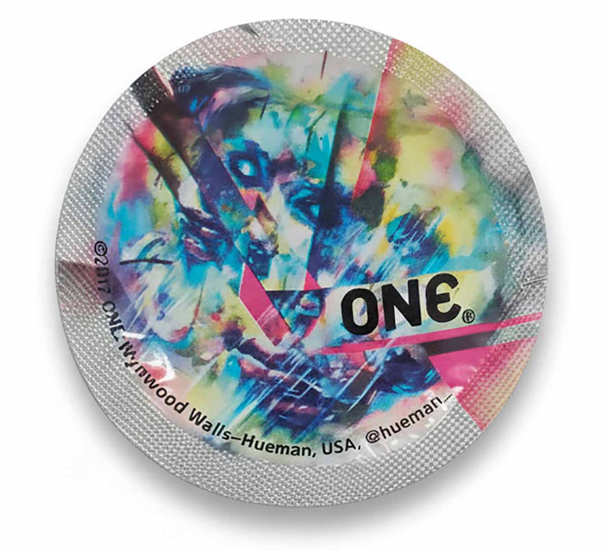 Синя упаковка презерватива ONE Extreme Ribs 1шт з білим та жовтим текстом