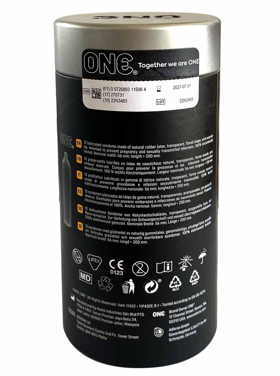 Чорна упаковка ONE Legend із синім логотипом та написом Extra Large 12 шт