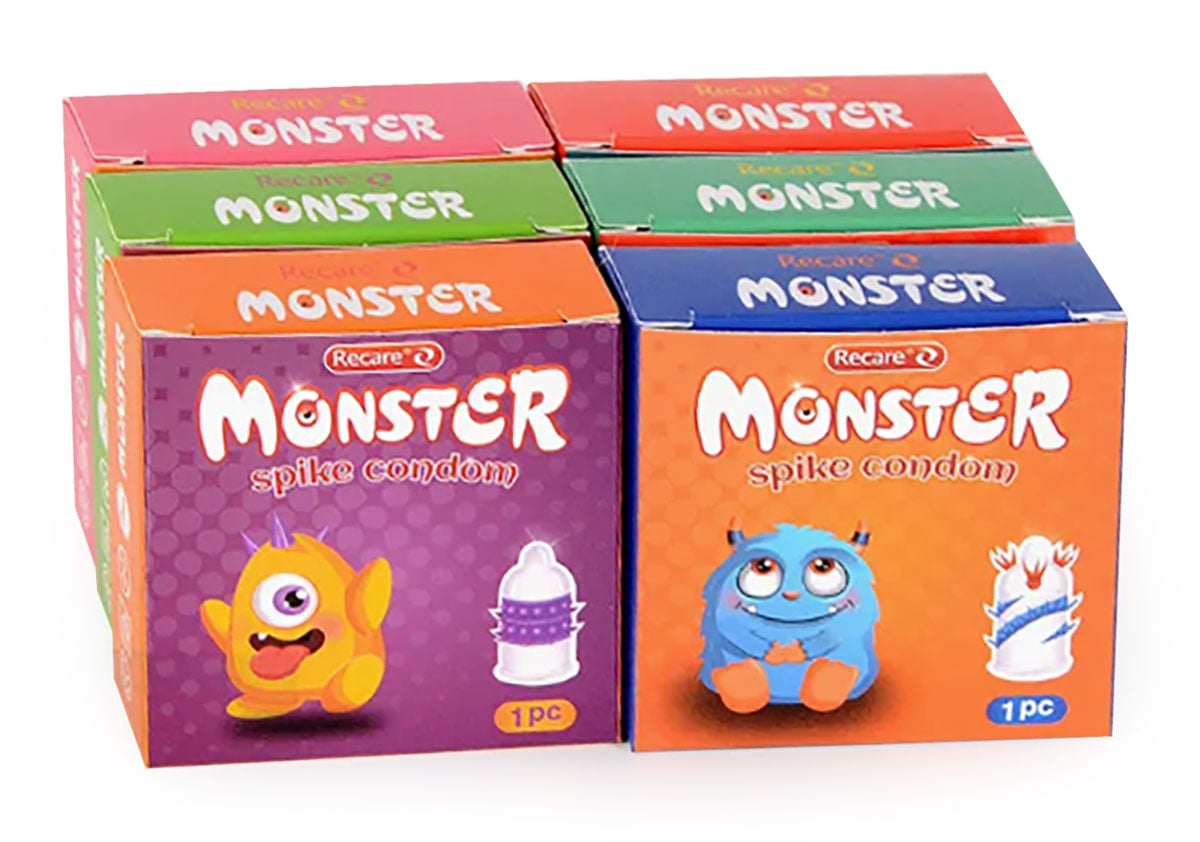 Чорна коробка з різнокольоровими презервативами Recare Monster BigFamily 6 шт з вусиками