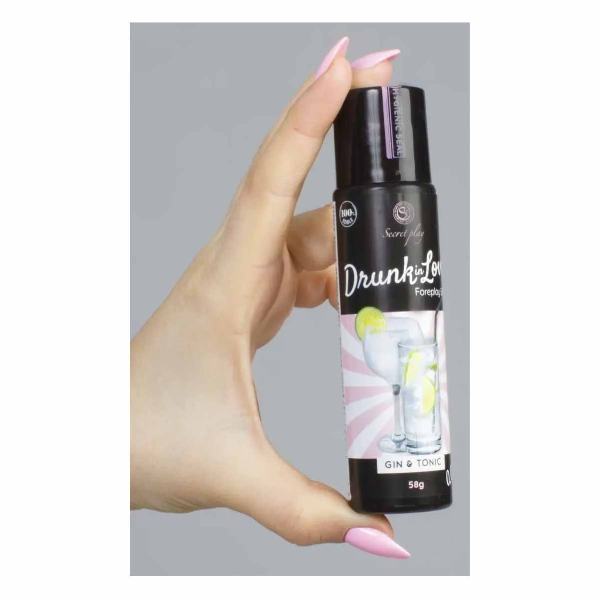 Прозорий флакон із блакитною етикеткою SecretPlay Drunk in Love Gin&Tonic 60мл