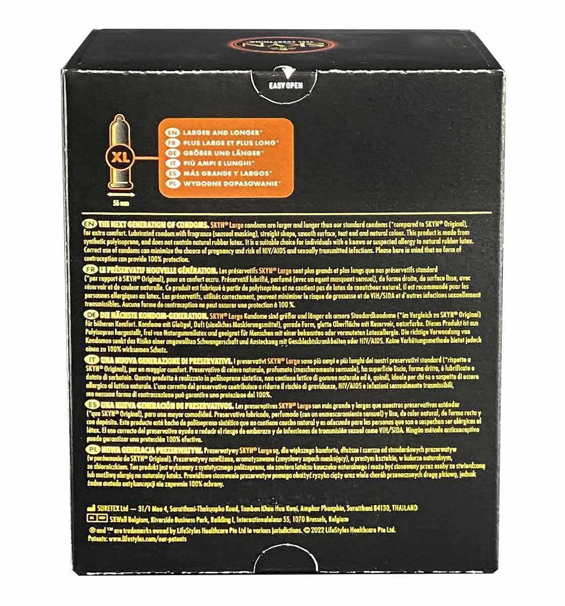 Матовый черный фон с крупной надписью SKYN Large и цифрой 36 на упаковке презервативов